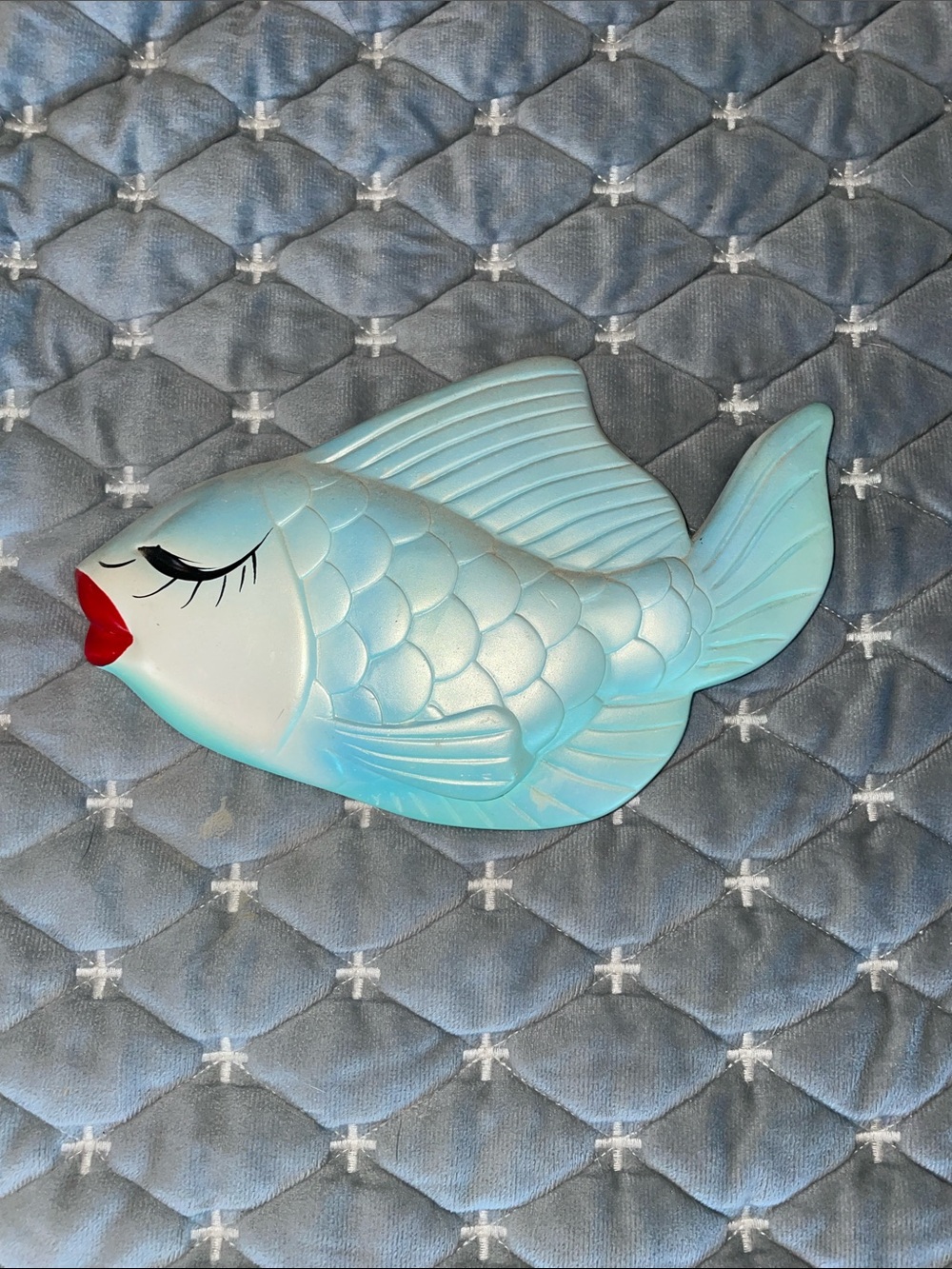 Aqua blue plaster fish decor-approx 5 1/2” x 9”